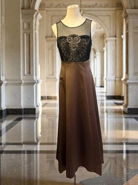 KAY UNGER NEW YORK Satin Embellished Evening Gown Size 8